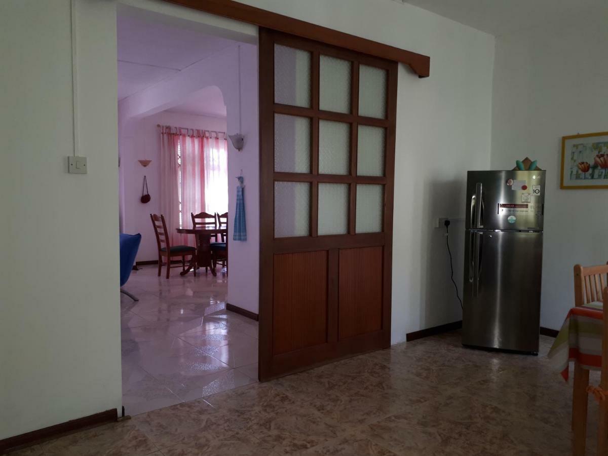 Apt In La Gaulette Luaran gambar